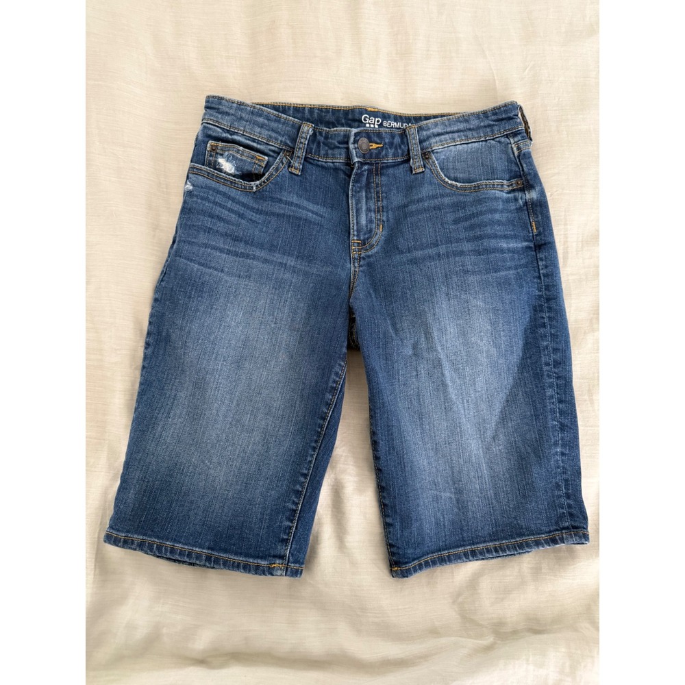 Gap Bermuda Jean Shorts Size 4 Medium Wash Y2K Coastal Casual Denim - Picture 2 of 8